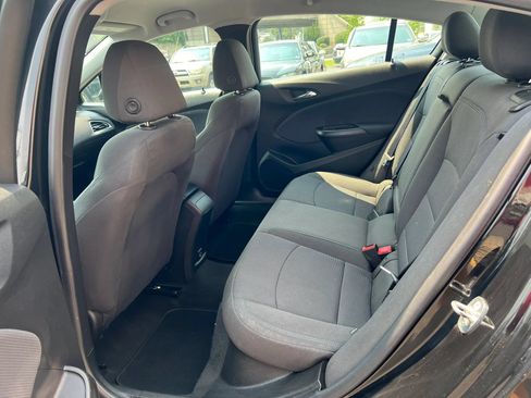 Used 2019 Chevrolet Cruze LT w/ LT True North Edition FWD image 27