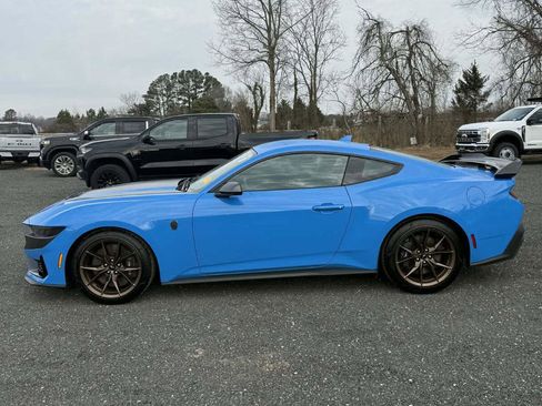 Used 2025 Ford Mustang Dark Horse image 4