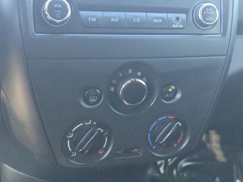 Used 2018 Nissan Versa S Plus image 25