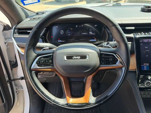 Used 2022 Jeep Grand Cherokee Summit AWD/4WD image 21