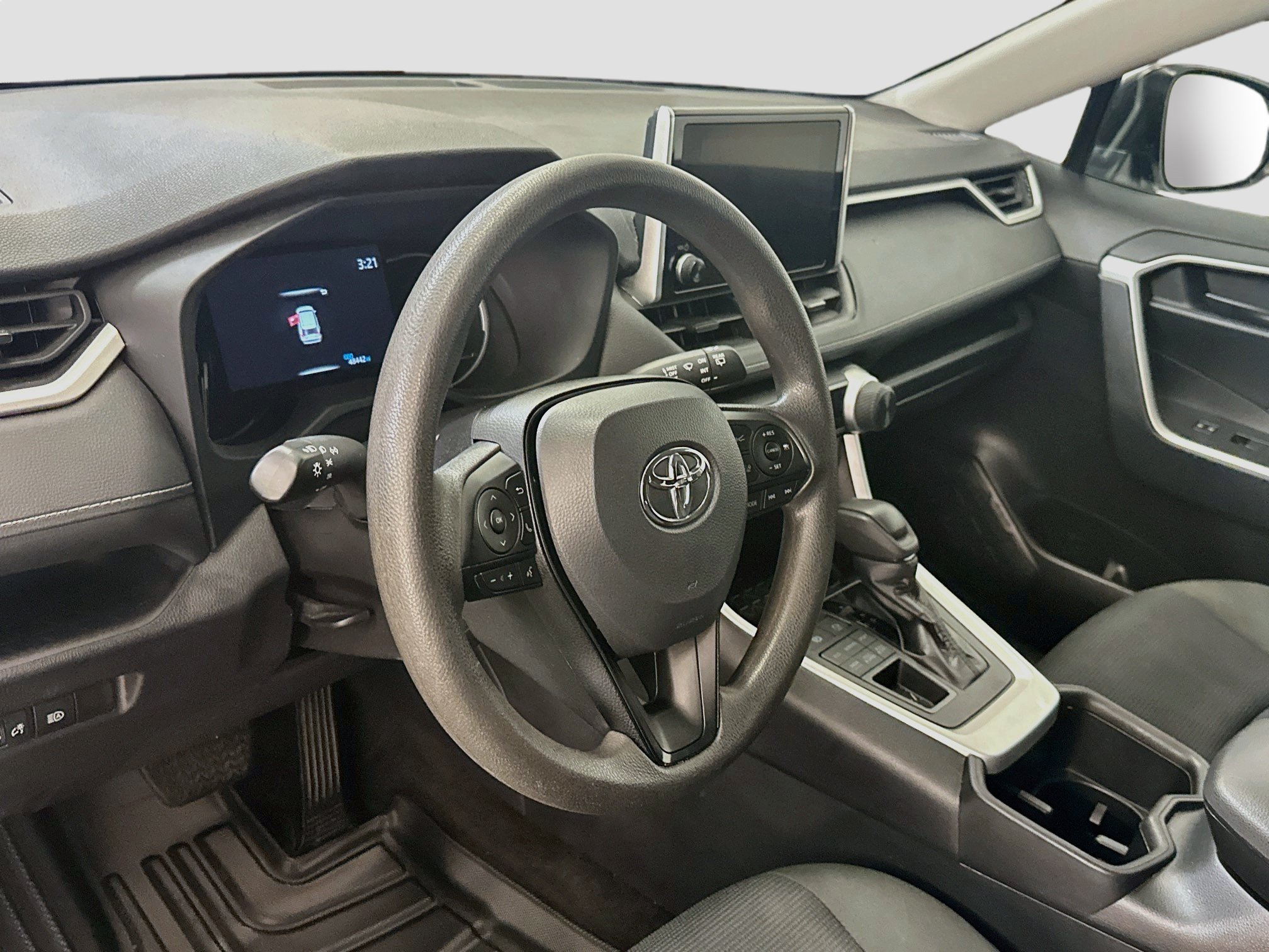 Used 2025 Toyota RAV4 LE AWD/4WD image 18