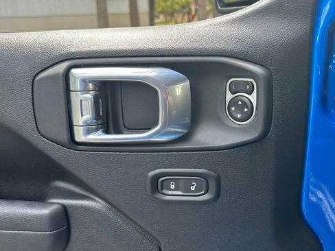 New 2024 Jeep Wrangler Willys image 33