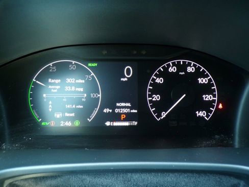 Used 2025 Honda CR-V Sport image 23