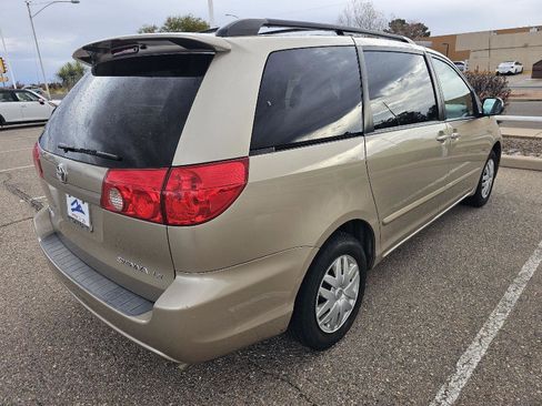 Used 2009 Toyota Sienna LE image 5