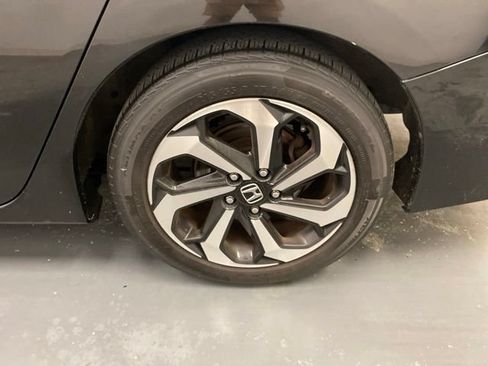 Used 2016 Honda Accord EX image 34