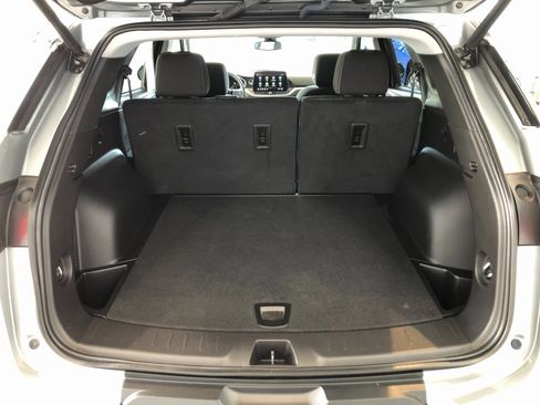 Certified 2025 Chevrolet Blazer LT w/ Convenience Package image 8