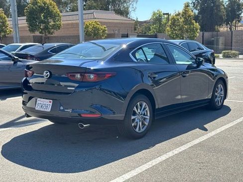 Used 2025 MAZDA MAZDA3 s FWD image 4