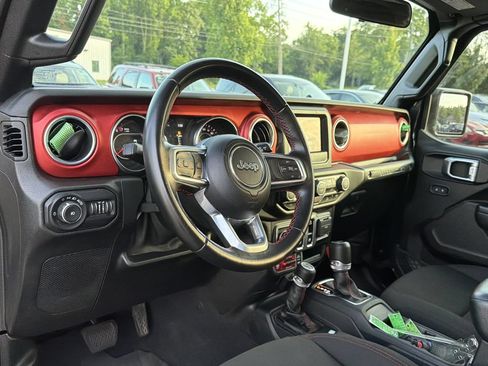 Used 2021 Jeep Wrangler Rubicon AWD/4WD image 10