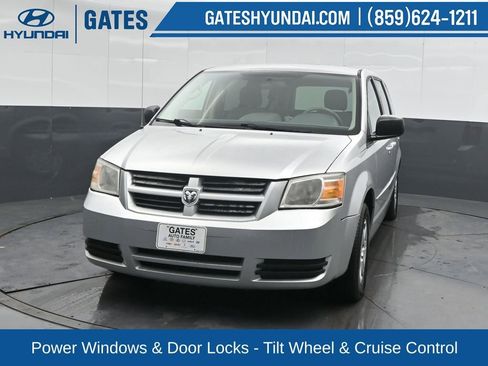 Used 2010 Dodge Grand Caravan SE w/ Climate Group FWD image 6