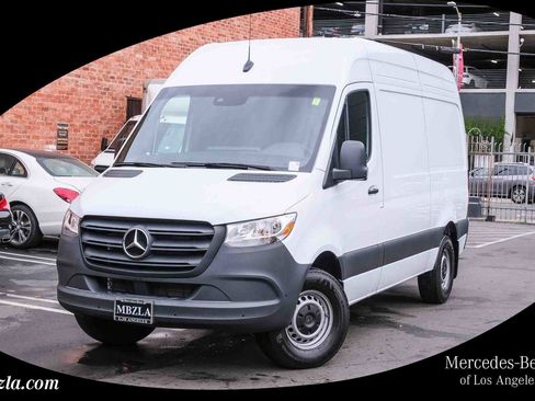 Used 2024 Mercedes-Benz Sprinter 2500 image 1
