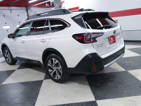 Used 2022 Subaru Outback Limited AWD/4WD image 6