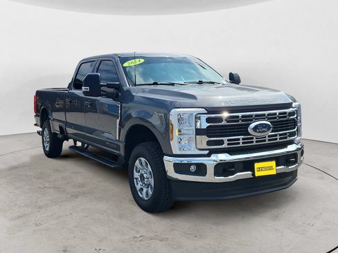 Certified 2024 Ford F250 XLT AWD/4WD image 3