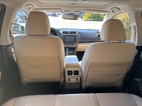Used 2018 Subaru Outback 2.5i Limited w/ Popular Package #2 image 16