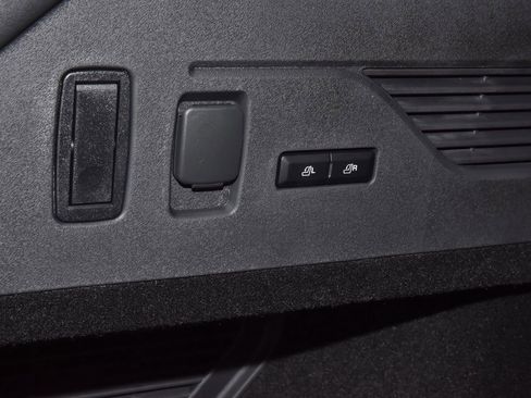 New 2026 Lincoln Nautilus Reserve image 47