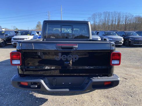 New 2026 Jeep Gladiator Sport image 4