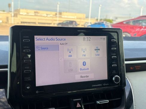Used 2020 Toyota Corolla SE w/ SE Preferred Package FWD image 23