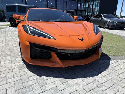 Used 2023 Chevrolet Corvette Z06 RWD image 8
