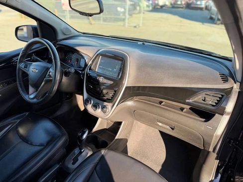 Used 2017 Chevrolet Spark LT image 31