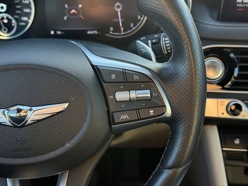 Used 2023 Genesis G70 2.0T image 16