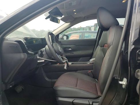 Used 2026 Nissan Kicks SR FWD image 7
