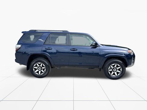 Used 2024 Toyota 4Runner TRD Off-Road Premium AWD/4WD image 9