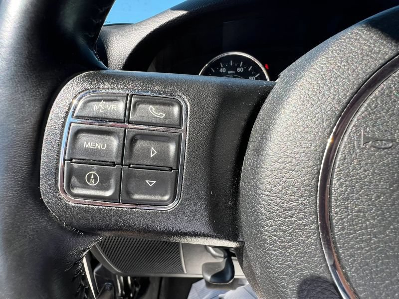 Used 2018 Jeep Wrangler Unlimited Sahara w/ Dual Top Group AWD/4WD image 26