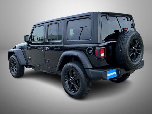 Used 2022 Jeep Wrangler Unlimited Sport AWD/4WD image 7