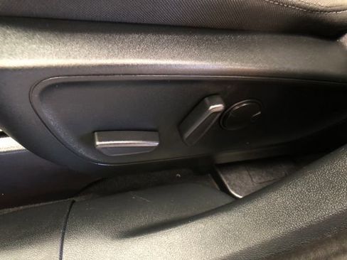 Certified 2021 Ford Escape SE w/ SE Sport Appearance Package image 11