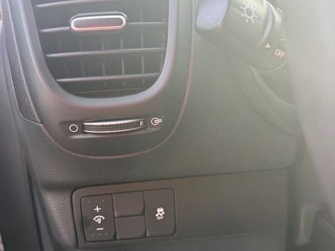 Used 2018 Kia Soul w/ Convenience Package image 17