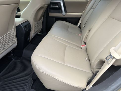 Used 2024 Toyota 4Runner Limited AWD/4WD image 31