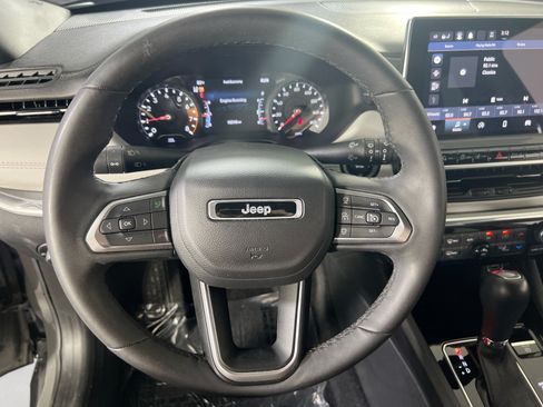 Used 2023 Jeep Compass Limited AWD/4WD image 11