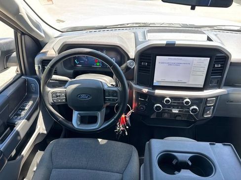 Used 2025 Ford F150 XLT w/ Equipment Group 301A Standard AWD/4WD image 17
