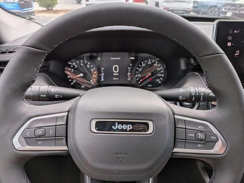 New 2026 Jeep Compass Latitude AWD/4WD image 29