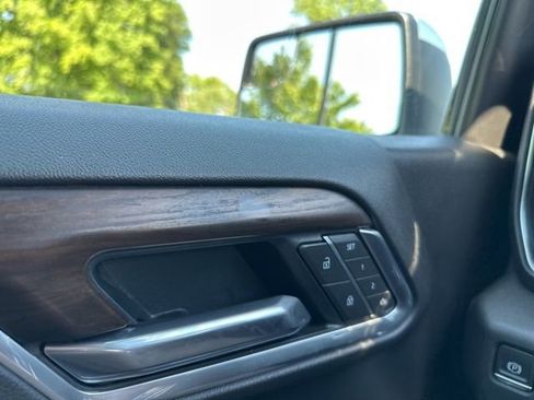 Used 2025 GMC Sierra 1500 SLT AWD/4WD image 43