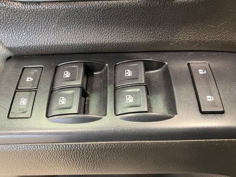 Used 2018 Chevrolet Silverado 1500 W/T image 12