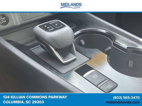 Used 2025 Nissan Rogue S AWD/4WD image 30