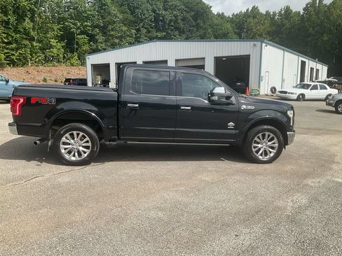 Used 2015 Ford F150 King Ranch w/ Equipment Group 601A Luxury AWD/4WD image 4