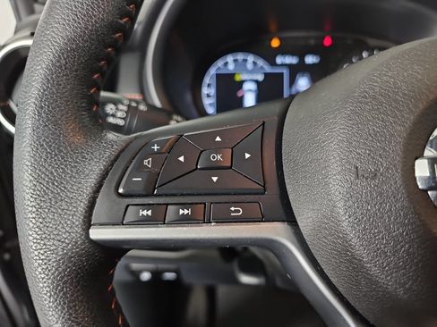 Used 2021 Nissan Kicks SR FWD image 16