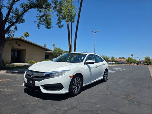 Used 2017 Honda Civic EX image 1