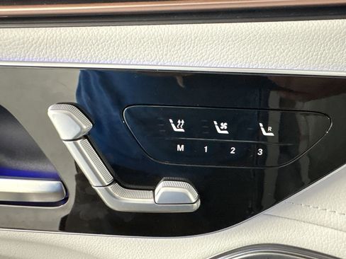 New 2026 Mercedes-Benz EQS 550 4MATIC SUV image 22