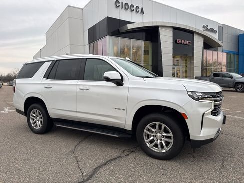 Used 2022 Chevrolet Tahoe LT w/ Luxury Package image 28