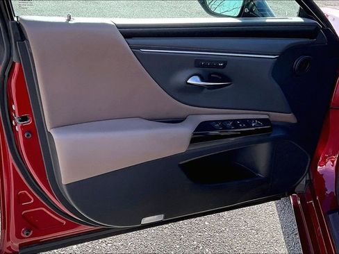 Used 2023 Lexus ES 350 w/ Premium Package image 24