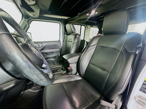Used 2023 Jeep Wrangler Sahara w/ Cold Weather Group image 13