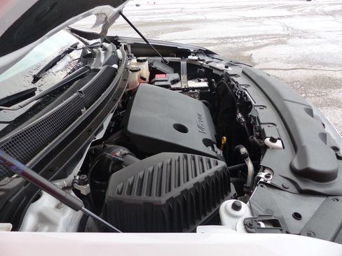 Used 2023 Chevrolet Traverse Premier image 16