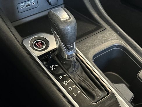 Used 2021 Nissan Sentra SV image 17