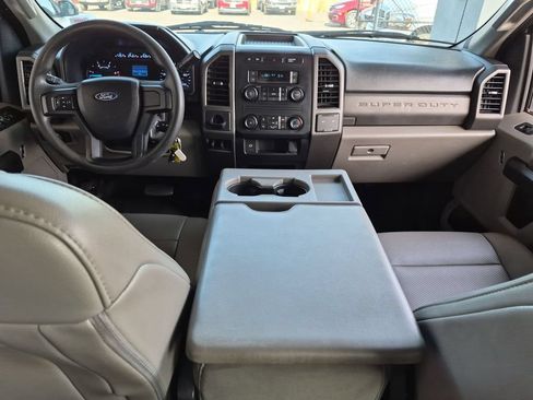 Used 2019 Ford F250 XL w/ Power Equipment Group RWD image 13