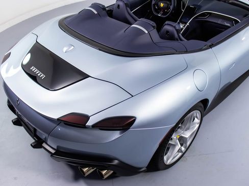 Certified 2025 Ferrari Roma Spider RWD image 20