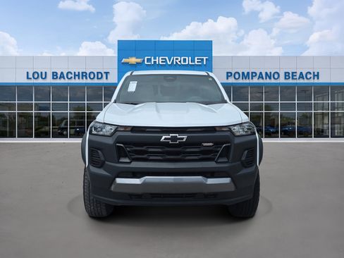 Used 2025 Chevrolet Colorado Trail Boss AWD/4WD image 2
