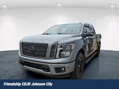 Used 2018 Nissan Titan SV w/ SV Convenience Package