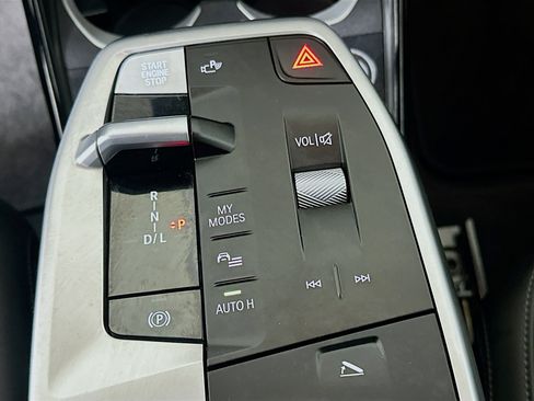 Used 2025 BMW X2 xDrive28i w/ Convenience Package image 25